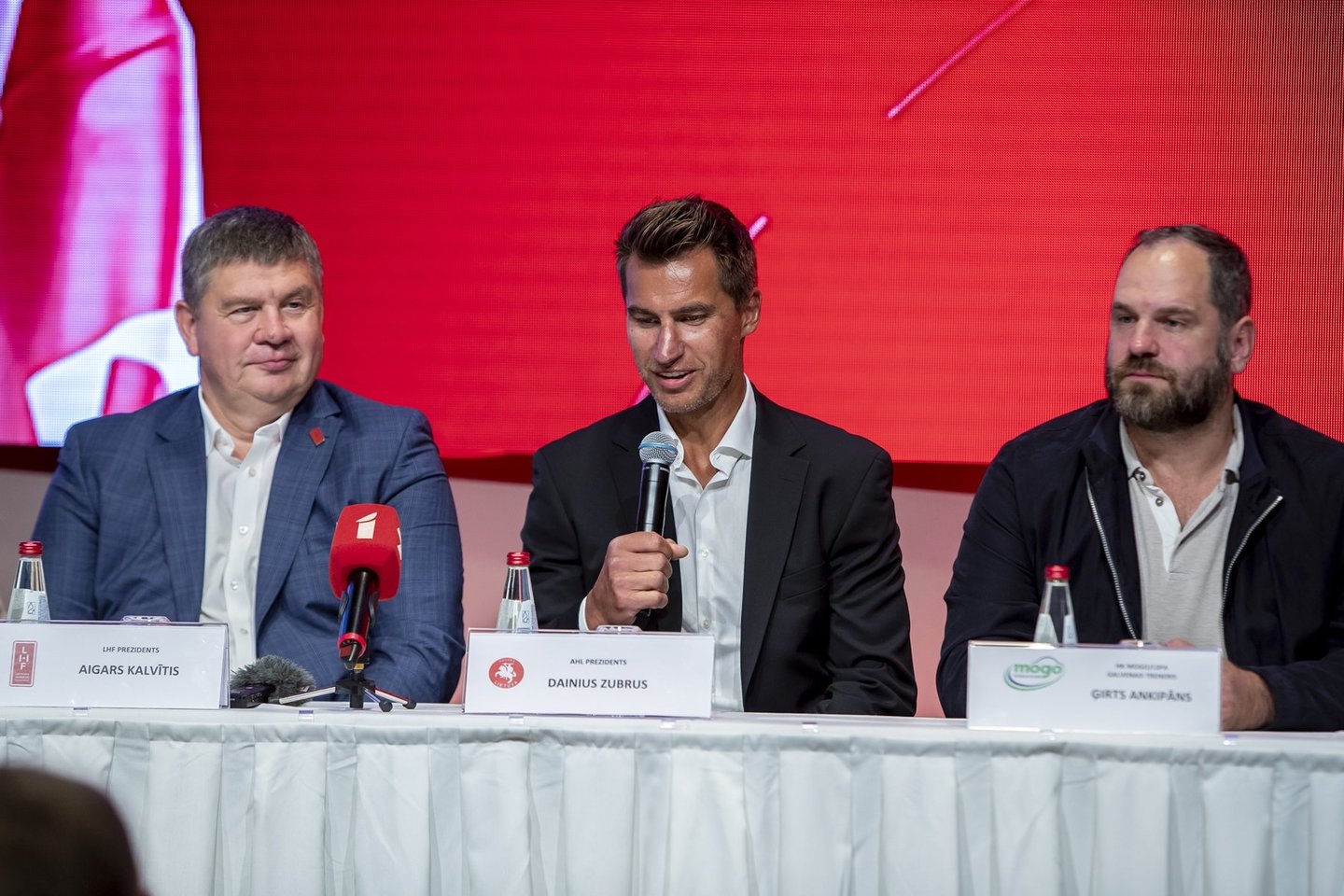 Rygoje pristatytas bendras Lietuvos ir Latvijos ledo ritulio čempionatas Rygoje pristatytas bendras Lietuvos ir Latvijos ledo ritulio čempionatas